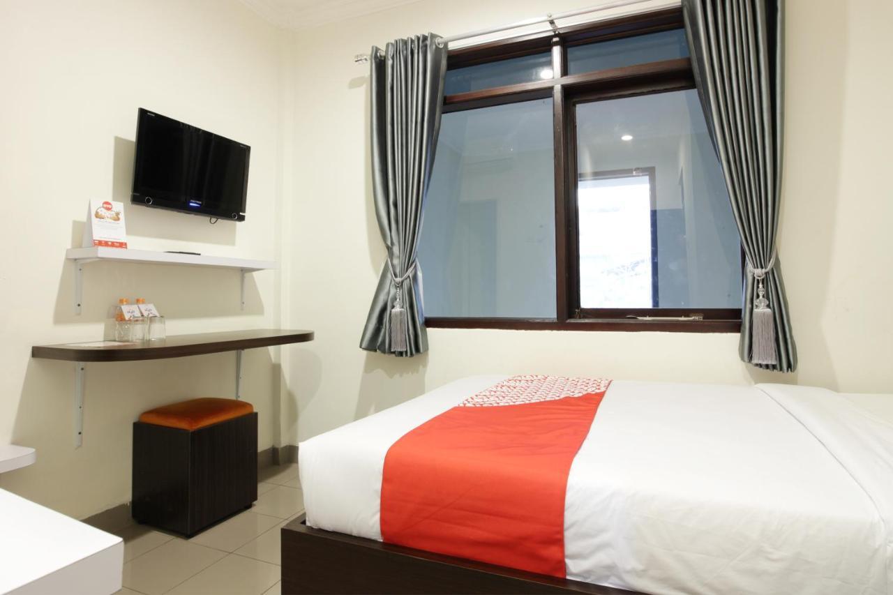Oyo 202 Kuwera Inn Bandung Exteriér fotografie